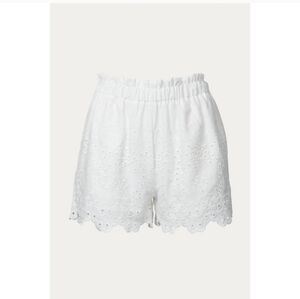 Womens eyelet embroidered anglaise pull on highrise white shorts pockets size S.